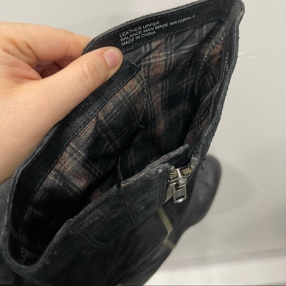 Born Basil Double Buckle Distress Black Suede Leather Heeled Riding Boot Size 8 - Picture 7 of 11